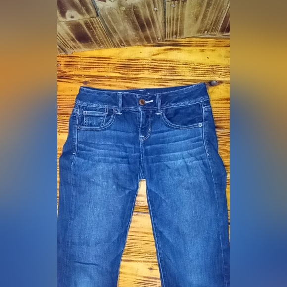 American Eagle Flare Jeans - Picture 5 of 8